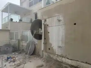 מסור קיר יהלום חותך קיר בטון במסגרת יצירת פתח חיצוני